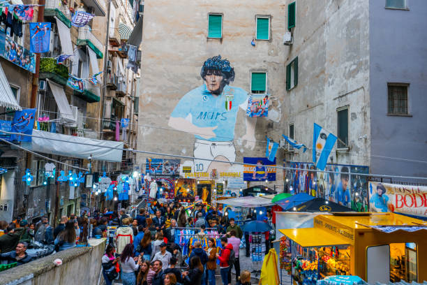 Cosa vedere a Napoli: la guida dei Quartieri Spagnoli